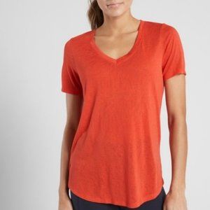 Athleta Orange Red Breezy Scoop V-Neck Tee!